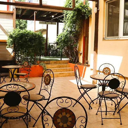 Taxi Hostel-3